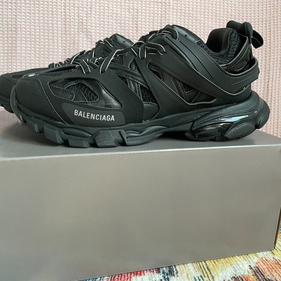 BALENCIAGA TRACK Women's casual low-top sneakers - Picture 3 of 4